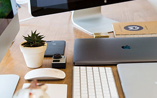 九游娱乐-英超激烈争夺，豪门战火升腾